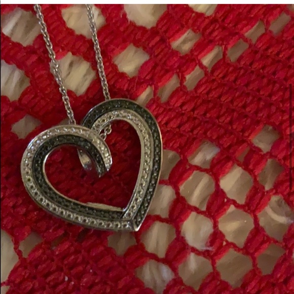 New sterling silver black & white diamond accent heart necklace - Picture 4 of 8